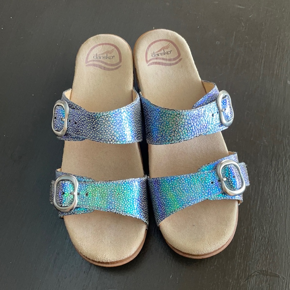 Dansko sandal clogs size 38 (fits like an 8M)